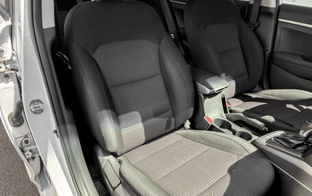 Hyundai Elantra VI рестайлинг, 2019 год, 1 750 000 рублей, 22 фотография