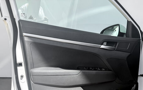 Hyundai Elantra VI рестайлинг, 2019 год, 1 750 000 рублей, 19 фотография