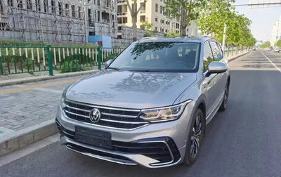Volkswagen Tiguan II, 2022 год, 2 686 810 рублей, 1 фотография