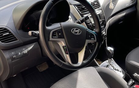 Hyundai Solaris II рестайлинг, 2011 год, 950 000 рублей, 4 фотография