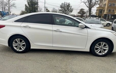 Hyundai Sonata VI, 2010 год, 950 000 рублей, 2 фотография