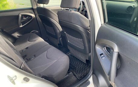 Toyota RAV4, 2010 год, 1 525 000 рублей, 2 фотография