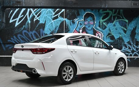 KIA Rio IV, 2021 год, 1 545 000 рублей, 4 фотография