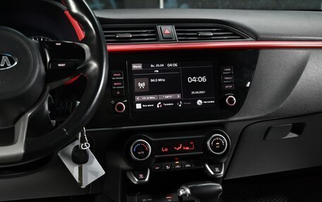 KIA Rio IV, 2021 год, 1 545 000 рублей, 11 фотография