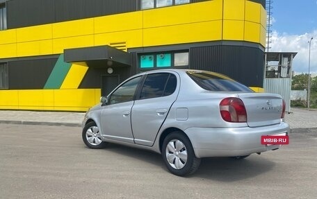 Toyota Platz, 2001 год, 385 000 рублей, 2 фотография