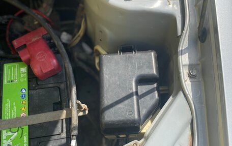 Toyota Platz, 2001 год, 385 000 рублей, 17 фотография