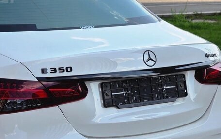 Mercedes-Benz E-Класс, 2022 год, 4 700 000 рублей, 16 фотография