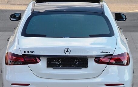 Mercedes-Benz E-Класс, 2022 год, 4 700 000 рублей, 8 фотография