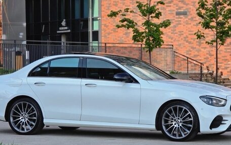 Mercedes-Benz E-Класс, 2022 год, 4 700 000 рублей, 5 фотография