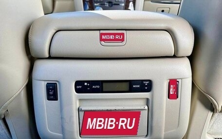Nissan Patrol, 2011 год, 2 650 000 рублей, 11 фотография
