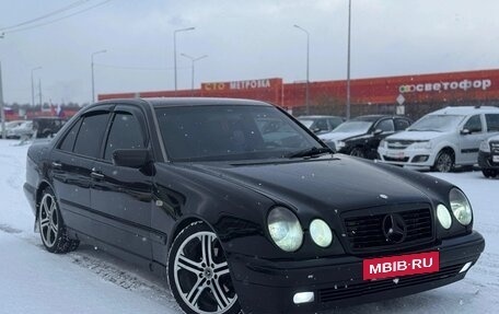 Mercedes-Benz E-Класс, 1998 год, 550 000 рублей, 8 фотография
