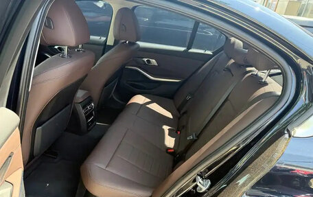 BMW 3 серия, 2021 год, 3 000 000 рублей, 11 фотография