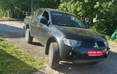 Mitsubishi L200 IV рестайлинг, 2008 год, 830 000 рублей, 2 фотография