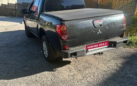 Mitsubishi L200 IV рестайлинг, 2008 год, 830 000 рублей, 3 фотография