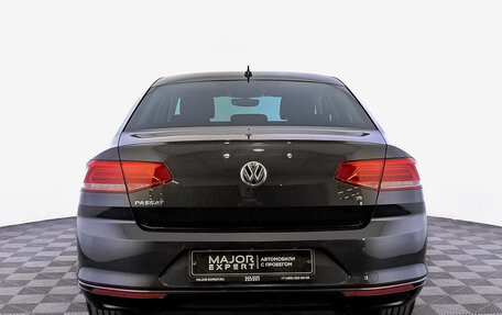 Volkswagen Passat B8 рестайлинг, 2019 год, 2 690 000 рублей, 6 фотография