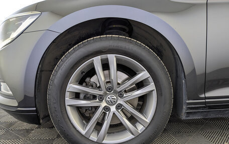 Volkswagen Passat B8 рестайлинг, 2019 год, 2 690 000 рублей, 12 фотография