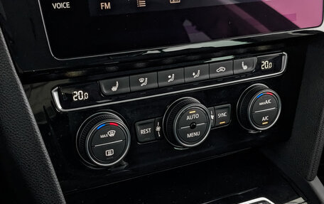 Volkswagen Passat B8 рестайлинг, 2019 год, 2 690 000 рублей, 21 фотография