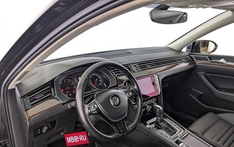 Volkswagen Passat B8 рестайлинг, 2019 год, 2 690 000 рублей, 15 фотография