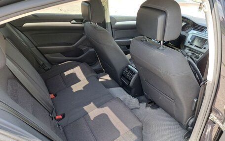 Volkswagen Passat B8 рестайлинг, 2015 год, 1 700 000 рублей, 31 фотография