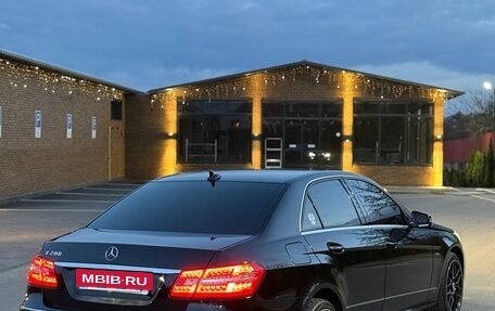 Mercedes-Benz E-Класс, 2012 год, 1 600 000 рублей, 3 фотография