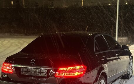 Mercedes-Benz E-Класс, 2012 год, 1 600 000 рублей, 13 фотография