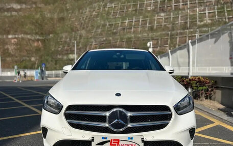 Mercedes-Benz A-Класс, 2021 год, 1 700 000 рублей, 2 фотография