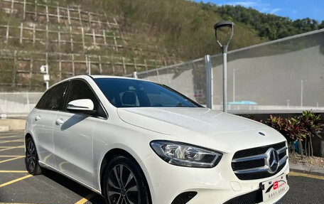 Mercedes-Benz A-Класс, 2021 год, 1 700 000 рублей, 3 фотография