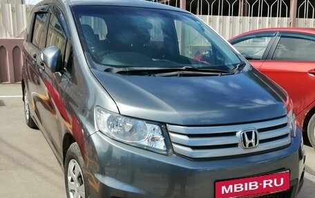 Honda Freed I, 2011 год, 1 270 000 рублей, 2 фотография
