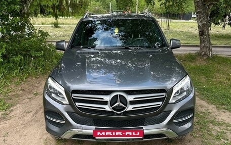 Mercedes-Benz GLE, 2017 год, 3 100 000 рублей, 2 фотография