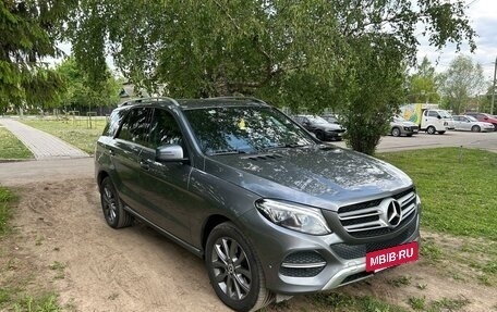 Mercedes-Benz GLE, 2017 год, 3 100 000 рублей, 3 фотография