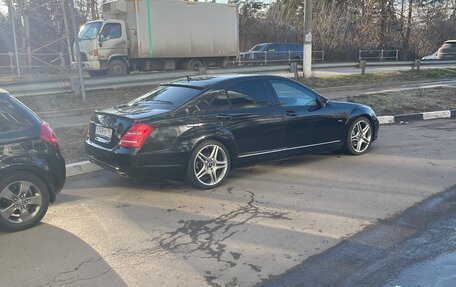 Mercedes-Benz S-Класс, 2011 год, 1 950 000 рублей, 3 фотография