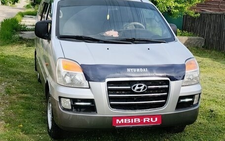 Hyundai Starex I рестайлинг, 2005 год, 580 000 рублей, 1 фотография