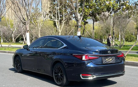 Lexus ES VII, 2021 год, 2 860 000 рублей, 6 фотография