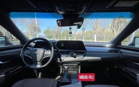 Lexus ES VII, 2021 год, 2 860 000 рублей, 12 фотография