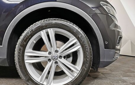 Volkswagen Tiguan II, 2020 год, 2 540 000 рублей, 16 фотография