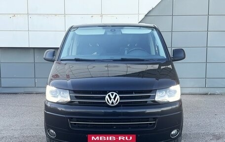 Volkswagen Multivan T5, 2014 год, 2 850 000 рублей, 2 фотография