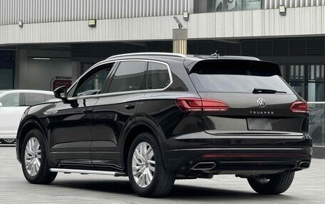 Volkswagen Touareg III, 2021 год, 3 740 000 рублей, 4 фотография