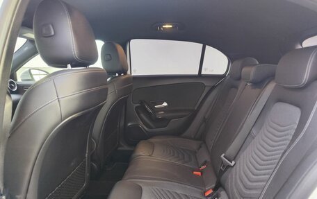 Mercedes-Benz A-Класс, 2018 год, 2 349 000 рублей, 15 фотография