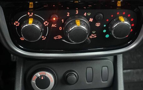 Renault Duster I рестайлинг, 2013 год, 1 149 000 рублей, 22 фотография