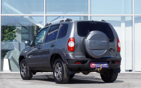 Chevrolet Niva I рестайлинг, 2017 год, 766 000 рублей, 7 фотография