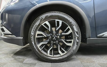 Mitsubishi Outlander III рестайлинг 3, 2022 год, 2 397 000 рублей, 17 фотография