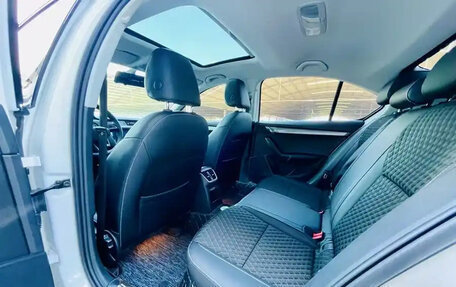 Skoda Octavia, 2020 год, 1 500 000 рублей, 8 фотография