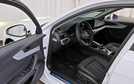 Audi A4, 2021 год, 3 100 000 рублей, 11 фотография