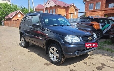 Chevrolet Niva I рестайлинг, 2017 год, 749 000 рублей, 7 фотография