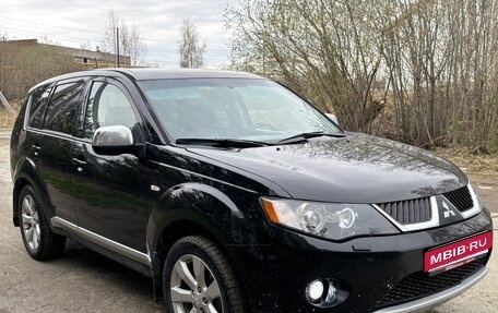 Mitsubishi Outlander III рестайлинг 3, 2008 год, 1 130 000 рублей, 1 фотография