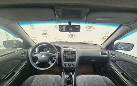 Toyota Avensis III рестайлинг, 2001 год, 399 000 рублей, 8 фотография