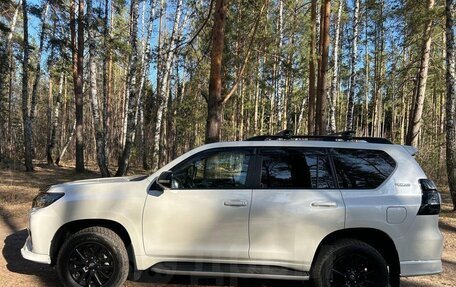 Toyota Land Cruiser Prado 150 рестайлинг 2, 2021 год, 4 005 123 рублей, 10 фотография