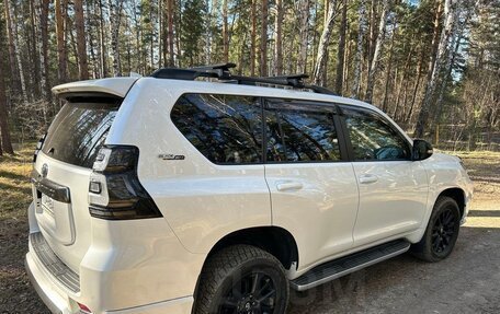 Toyota Land Cruiser Prado 150 рестайлинг 2, 2021 год, 4 005 123 рублей, 9 фотография