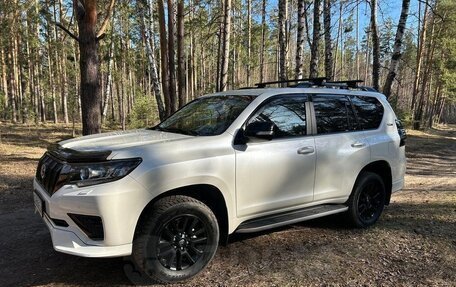 Toyota Land Cruiser Prado 150 рестайлинг 2, 2021 год, 4 005 123 рублей, 7 фотография