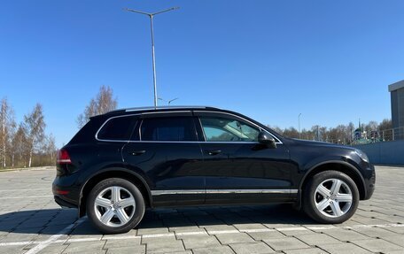 Volkswagen Touareg III, 2012 год, 2 390 000 рублей, 3 фотография